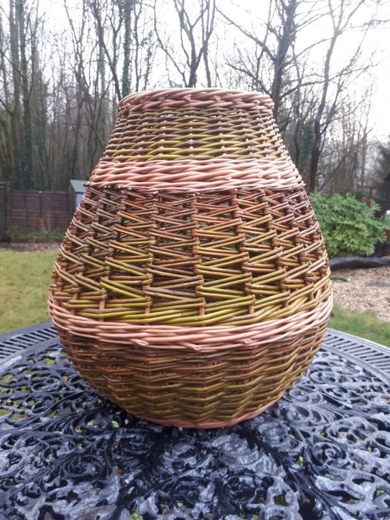 Urn basket
