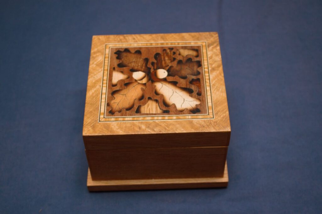 Oak Leaf box