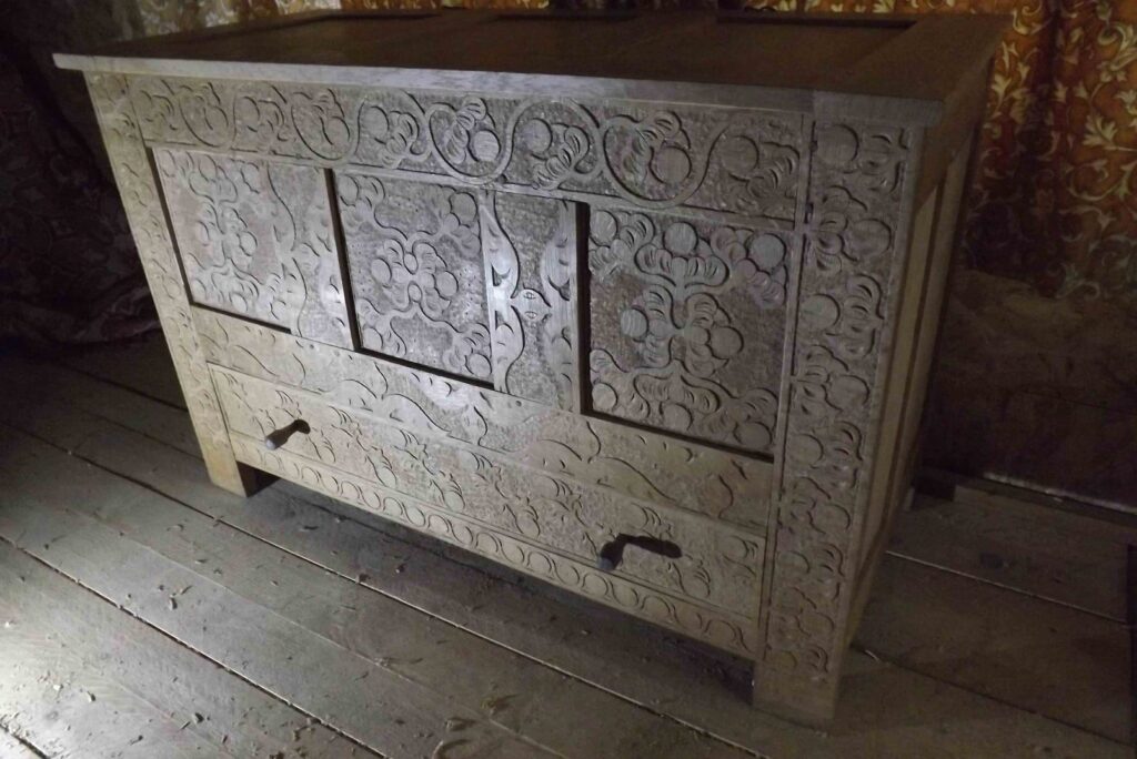 Original design chest