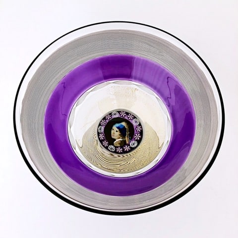 Footed bowl