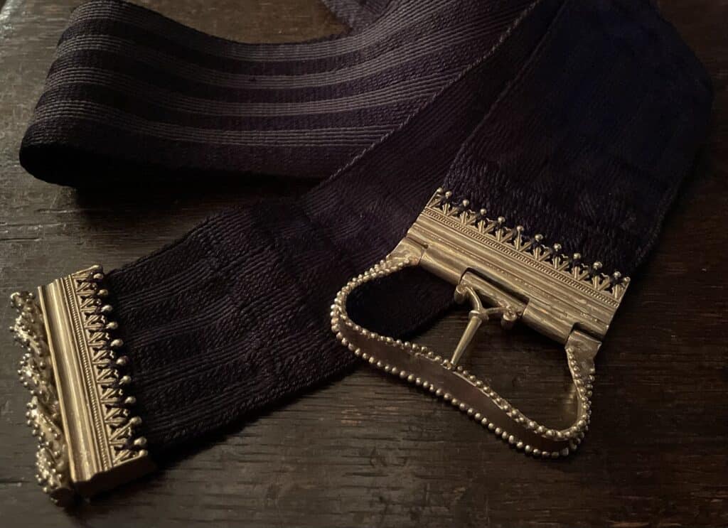 Silk TabletWeaving (monochrome girdle belts)