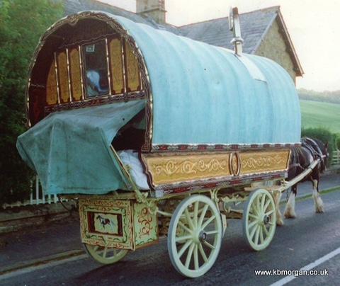 Gypsy Bow top Waggon- Traditional painting
