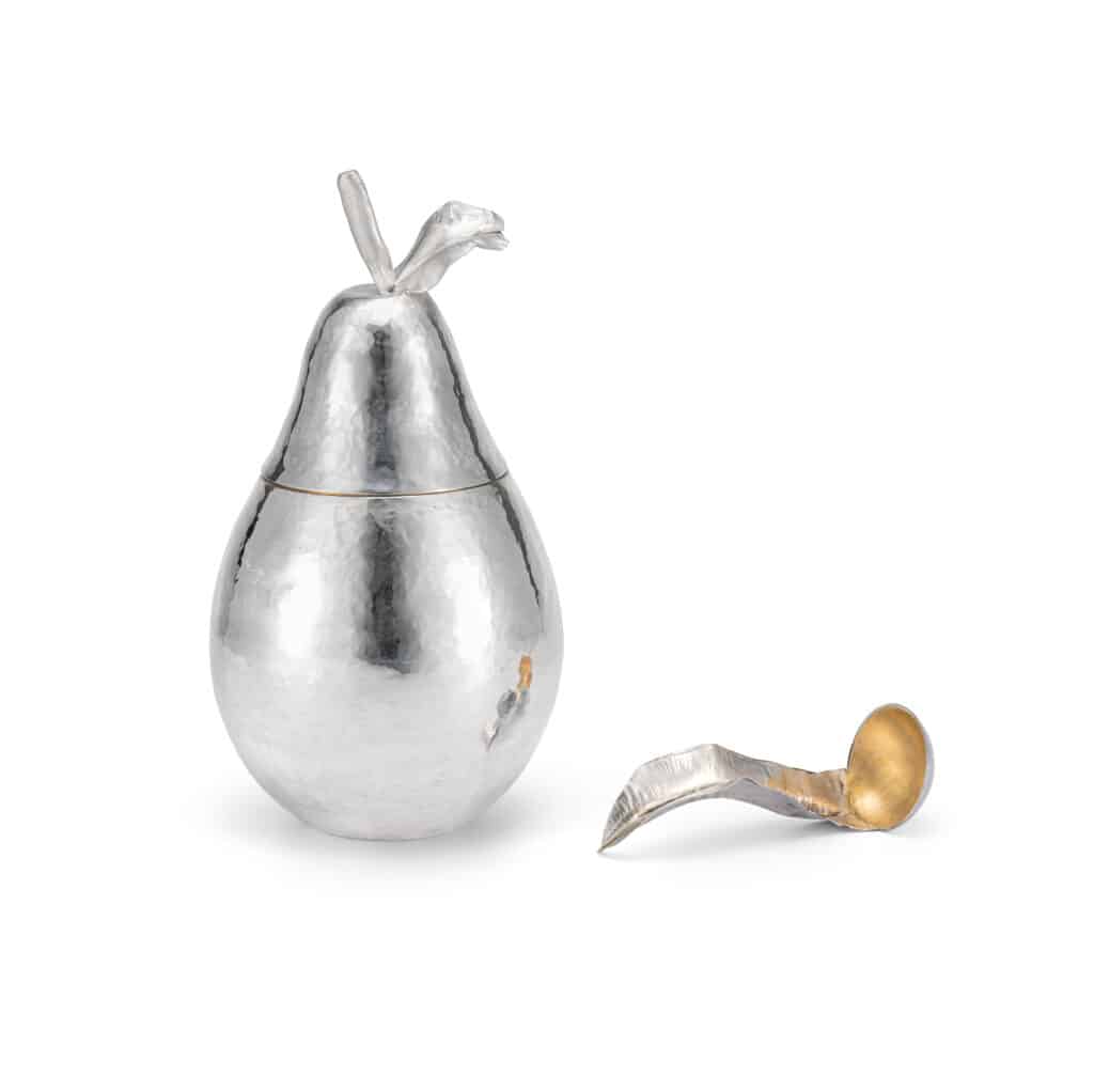 Pear tea caddy
