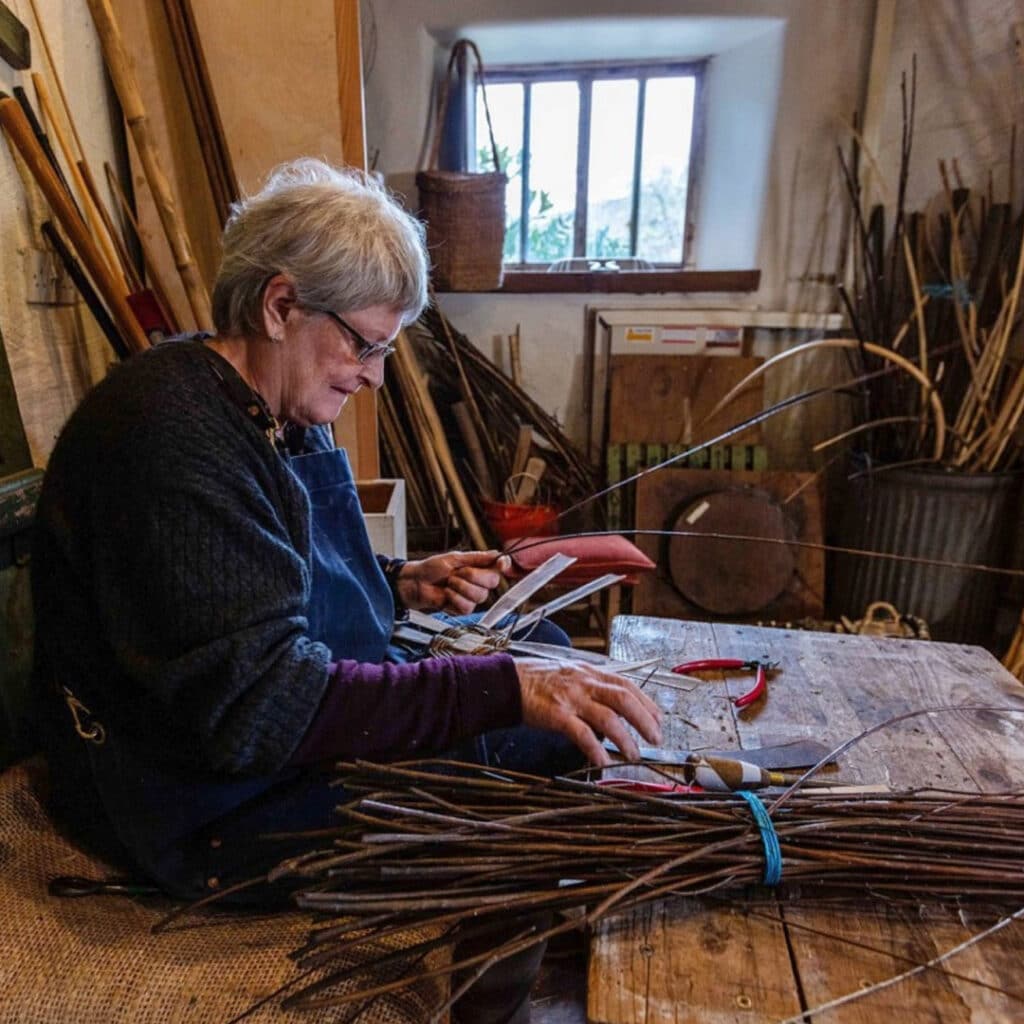 HILARY BURNS MBE, BASKET MAKER