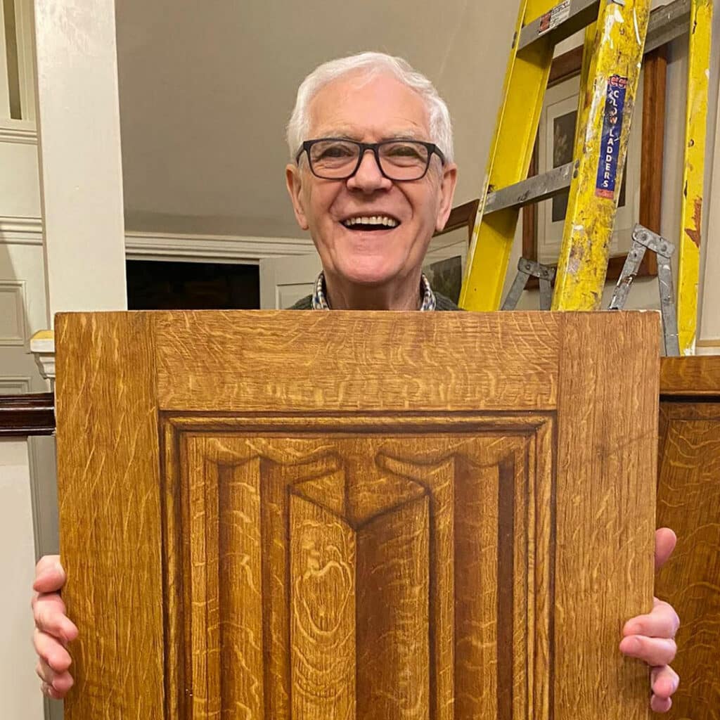 ROBERT WOODLAND MBE, woodgrainer and marbler