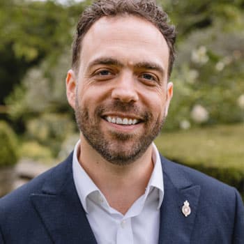 Dr Simon Sadinsky