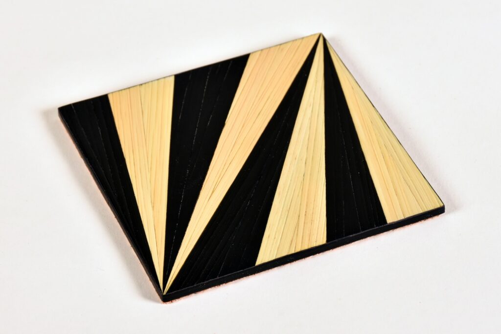 Straw marquetry coaster
