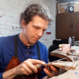 Glasgow silver spinner @caiusbearderdesign has won the second annual Young Metalworker of the Year Award, supported through a donation by Lucy @lucyloo37 and Laurence Butcher, including a £1,000 prize awarded at a special presentation at Eltham Palace on Tuesday 26 November 2024.

The award, now in its second year, celebrates a young metalworker who has made an outstanding start to their craft career. The winner is highly skilled amongst their peers, whilst raising the perceived value of their craft through sharing and awareness raising. They have given themselves a fantastic chance of achieving long-term success, perhaps overcoming disadvantage or setbacks along the way.

Caius Bearder is a silversmith studying silver spinning with Sheffield master craftsman and current Precious Metalworker of the Year @wm.handmade. During the time he has spent with Warren he has been meticulous in everything he does, demonstrating exceptionally fast learning and extreme competence. He is also a very generous teacher himself, having supported students at Glasgow School of Art whilst as an artist-in-residence, and latterly as a technician, passing on his skills he learnt from Warren.

The two other finalists for the award were @caitlinmurphymaker, who graduated in silversmithing and jewellery from the Glasgow School of Art and the postgraduate course at Bishopsland Educational Trust, and Zac Parrott, who has trained with blacksmith Peter Fenton, to make tool and decorative and functional ironwork, including a very accomplished Irish farm gate.

Read more via the linktr.ee in our bio. We will be posting about each of our awards over the next few days.

📷 @robertwadephotography